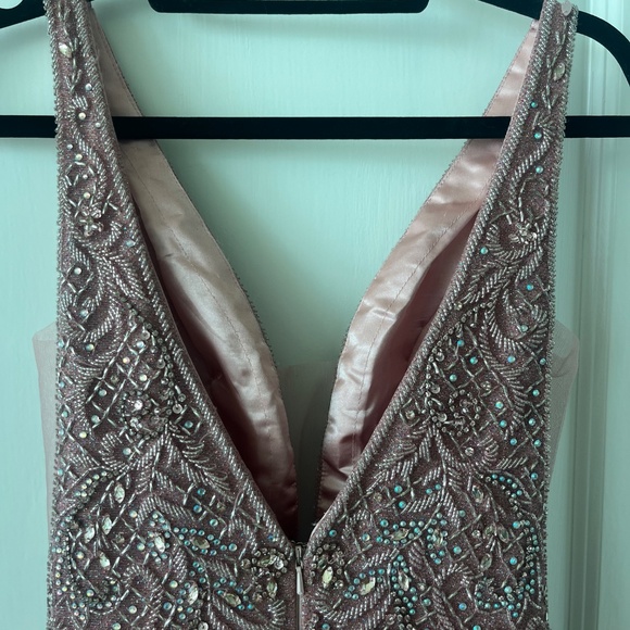 Coya Collection Hand-Beaded Glitter Ball Gown XS – Rose Gold Elegance ✨ - Picture 15 of 15